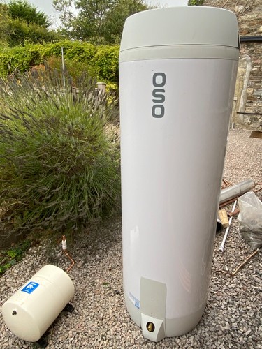Hot water cylinder unvented - hot,