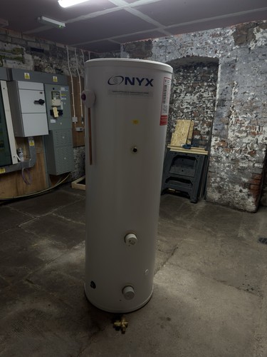 Onyx 300l unvented cylinder - unvented,
